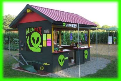 Depner alien souvenir stand